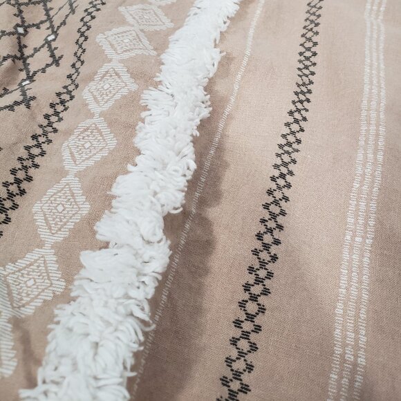 Ink & Ivy Tan Grey cotton Pillow Sham with Fringe Details 25 X 19 - Picture 3 of 6